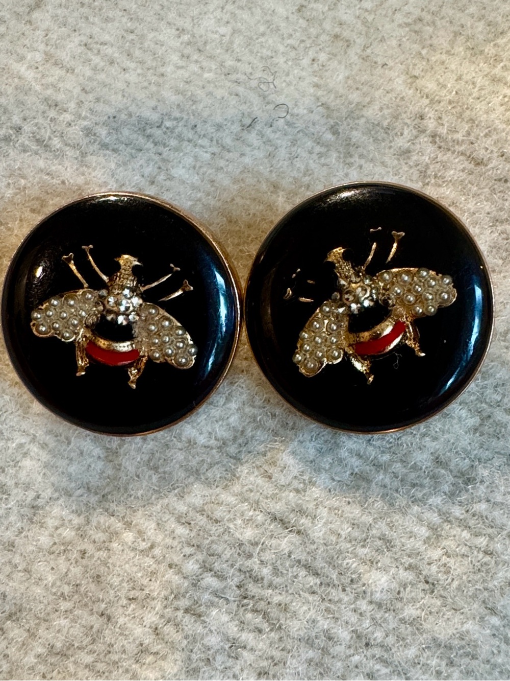 Gold Round Compact with Black Bee Motif Earrings